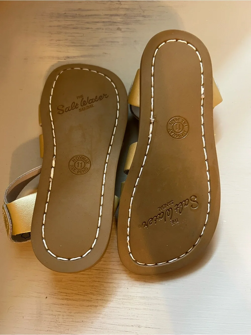 Sun San Saltwater Gold girls sandals size 11